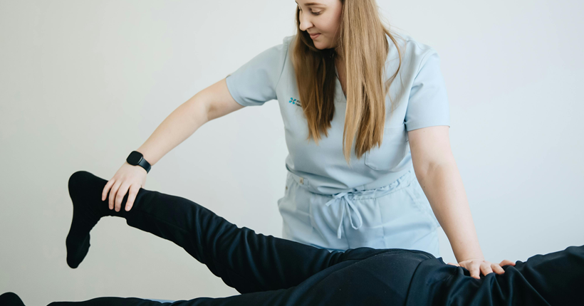 Movimiento y memoria: el papel crucial de la fisioterapia en la enfermedad de Alzheimer